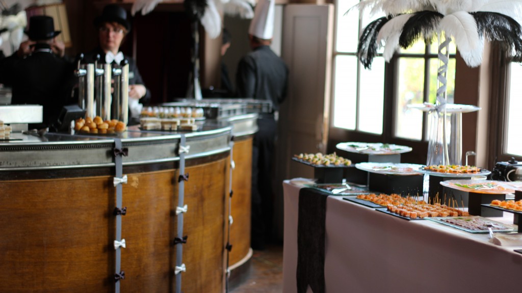 Décoration bar: mariage au théâtre du Trianon